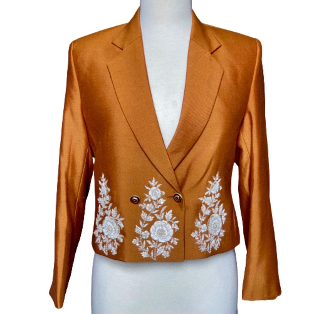Double press crop hand embroidered jacket/coat